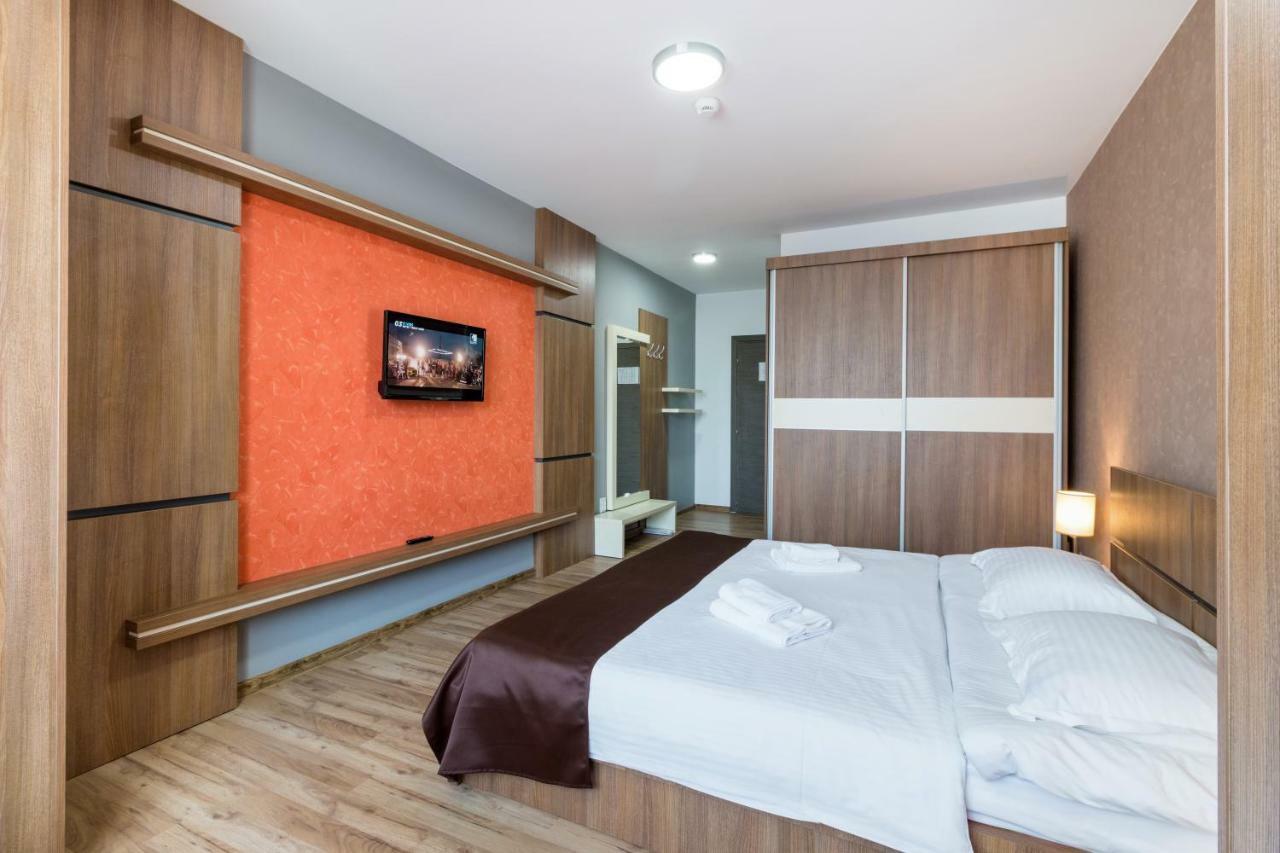 Hb Brilliant Hotel Brașov Exterior foto